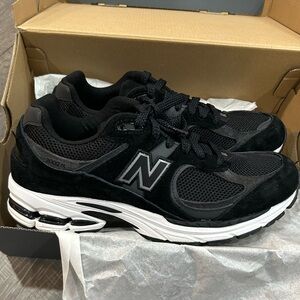 New Balance M2002RBK Running Shoes size M8/W9.5